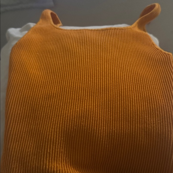 babaton sculpt knit tank - Picture 3 of 3